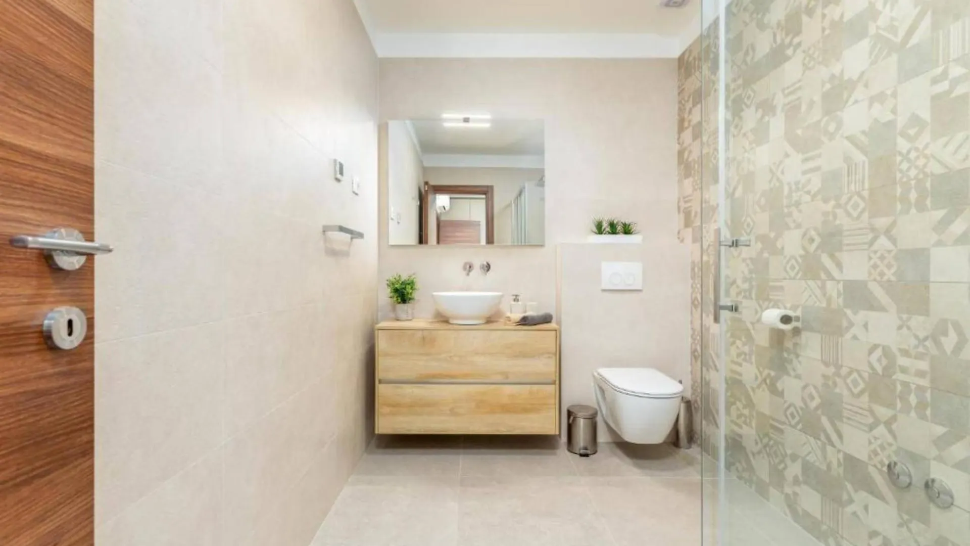 Elegant Villa With Pool And Sauna Rasa